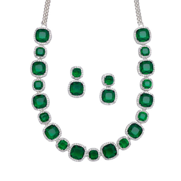 Nayra Emerald Green Necklace Set - Deetya Jewellery