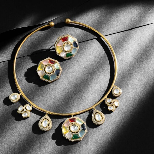 Rangana navratan hasli necklace set - Deetya Jewellery