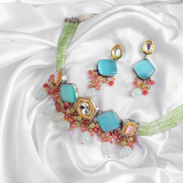 Aarini Kundan Necklace Set - Deetya Jewellery